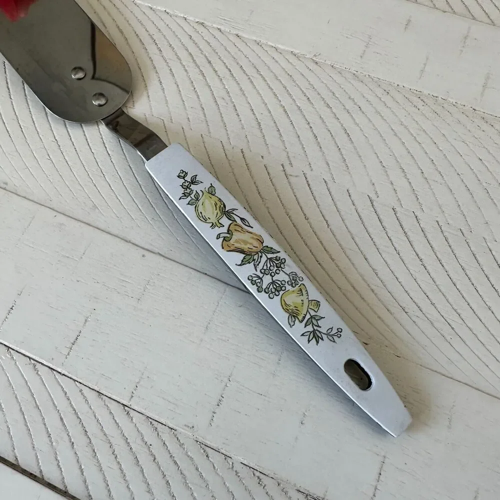 Vintage Cheese Spatula Knife Spreader Stainless‎ Steel Made in USA Veggie Design